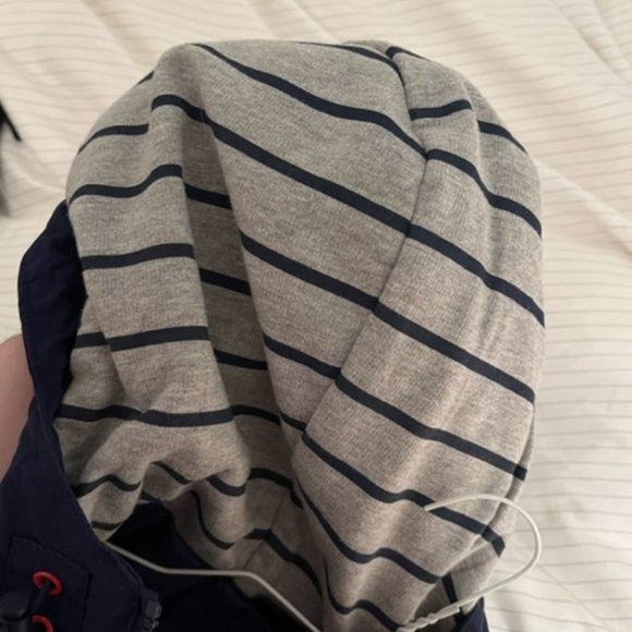 Rare Disneyland Paris EXCLUSIVE Half-zip Insulated Windbreaker - Picture 10 of 12